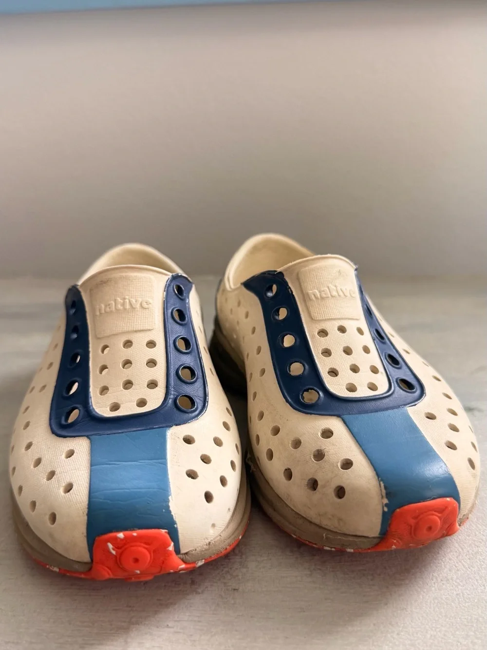 Native Kids Water Shoes in Cream with Blue and Navy Accents
